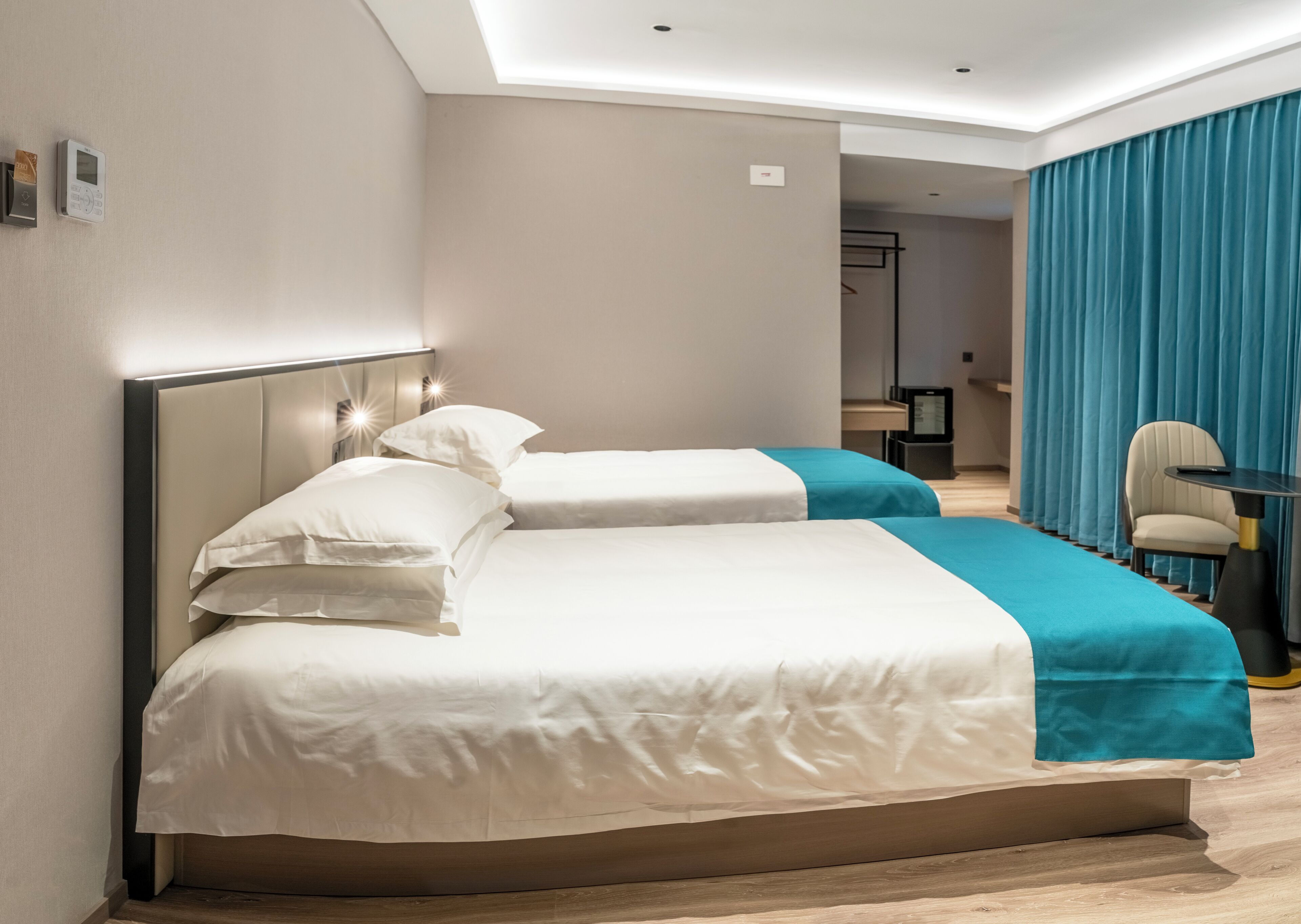 Deluxe Twin Room | In-room safe, blackout curtains, soundproofing, free WiFi