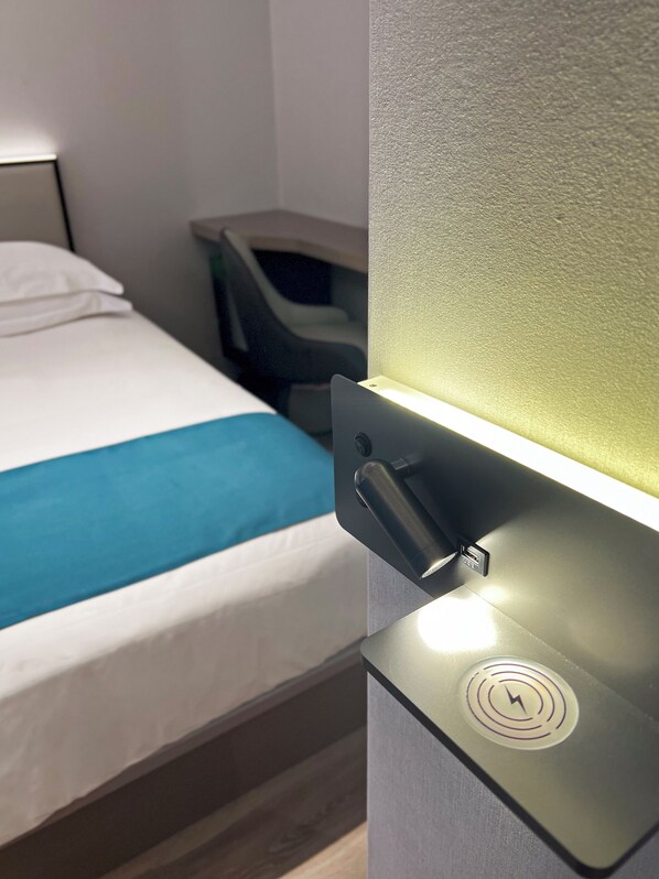 Classic Single Room | In-room safe, blackout drapes, soundproofing, free WiFi