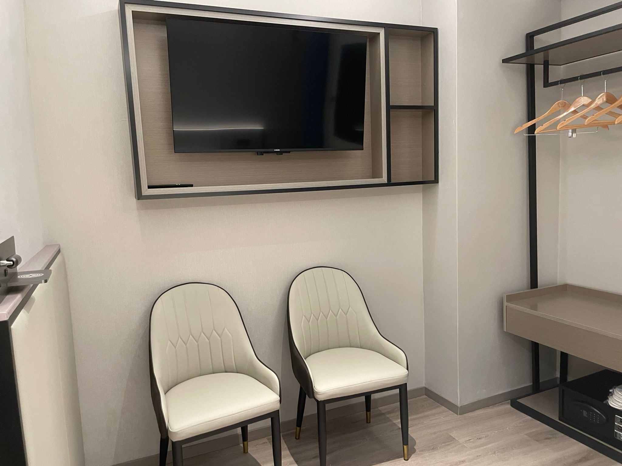 Basic Twin Room | In-room safe, blackout curtains, soundproofing, free WiFi