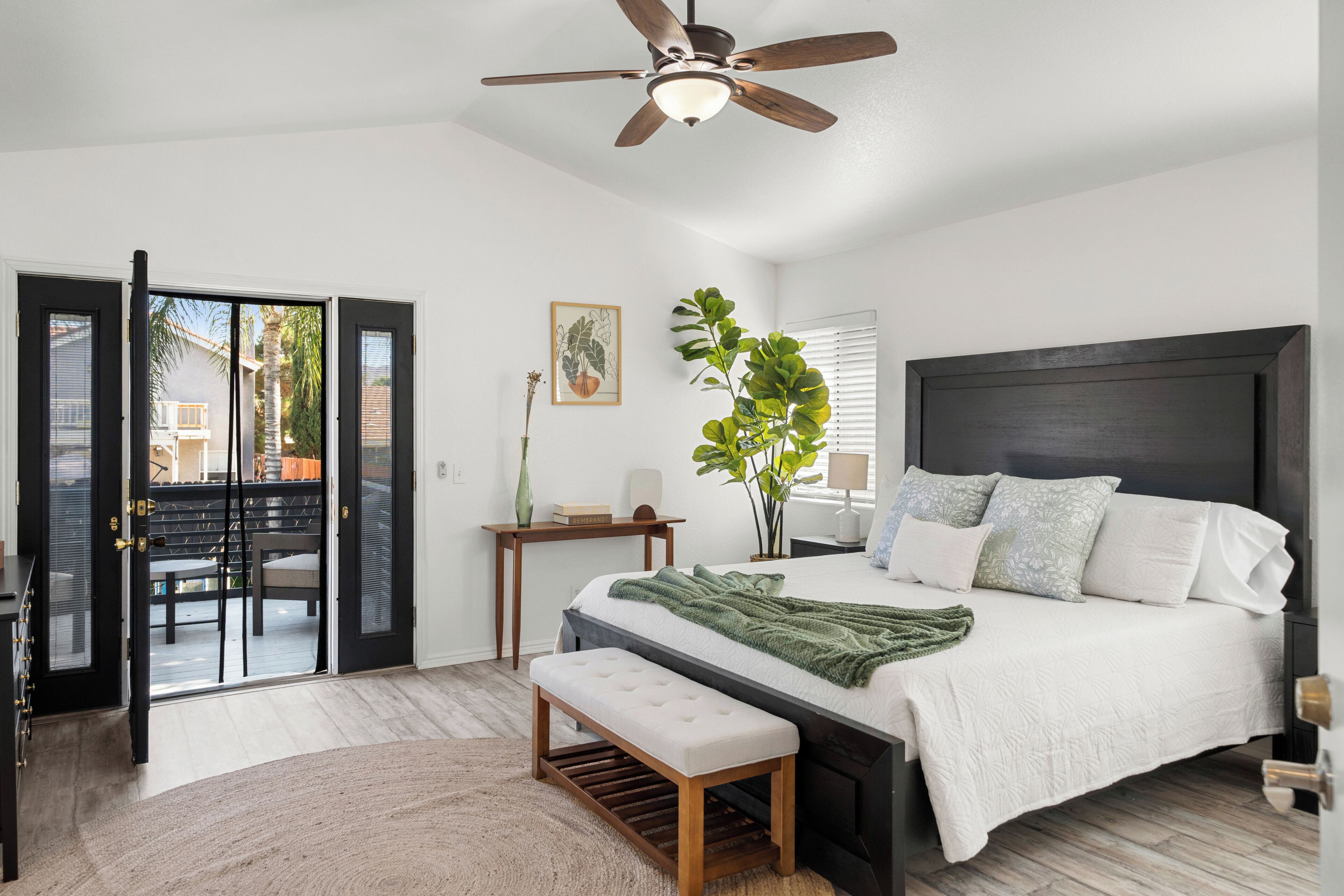 4 bedrooms, iron/ironing board, free WiFi, bed sheets