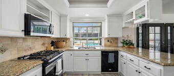 The Alto Azul, Spacious Pool, Jacuzzi, Pool View Deck, 4 Bedroom Home, Game Room