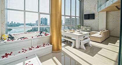 Exclusive Duplex Penthouse with Private Jacuzzi