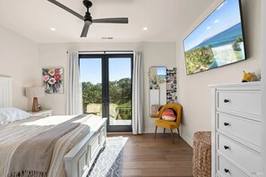 5 chambres, fer et planche à repasser, Wi-Fi, draps fournis