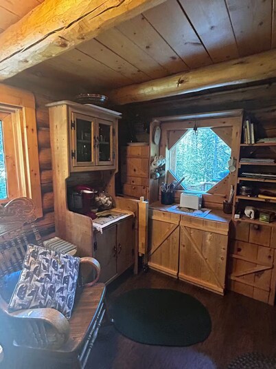 Walden Cabin Yellowstone
