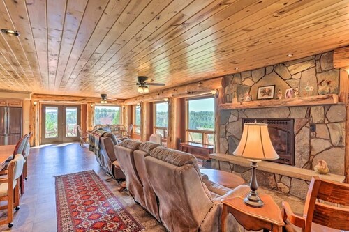 Black Hills 8-bedroom resort with VIEWS, Privacy, Tranquil, Wind Cave, Game room
