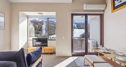 Squatters Run 20 Loft Apartment