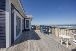 Terrace/patio - 7674- The Sweet Escape, 2026 Luxury Reno: Oceanfront Pool & Hot Tub (Avon)