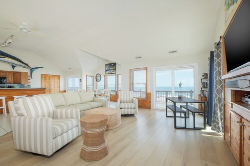 7674- The Sweet Escape, 6-bedroom oceanfront home in Avon