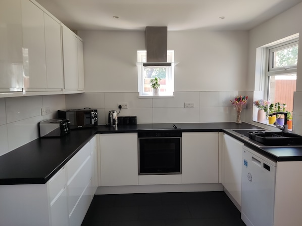 Microwave, oven, stovetop, dishwasher