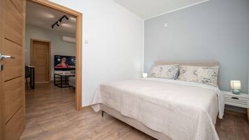 1 chambre, fer et planche Ă repasser, Wi-Fi, draps fournis