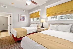 2 soverom, strykejern/-brett, reiseseng for barn og wi-fi