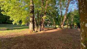 Enceinte de lâhĂ©bergement