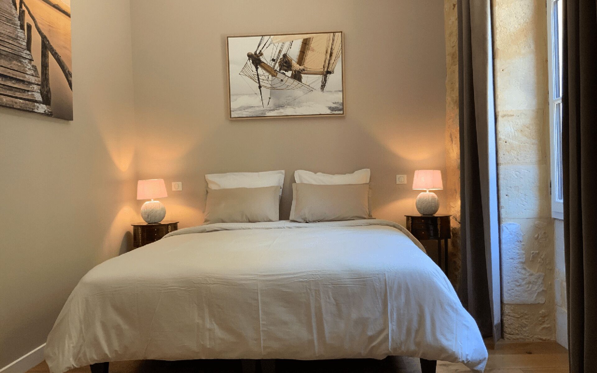 2 bedrooms, internet, bed sheets