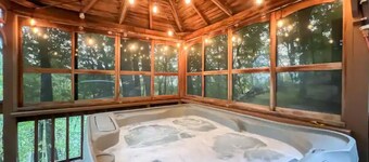Mountain View’s with hot-tub