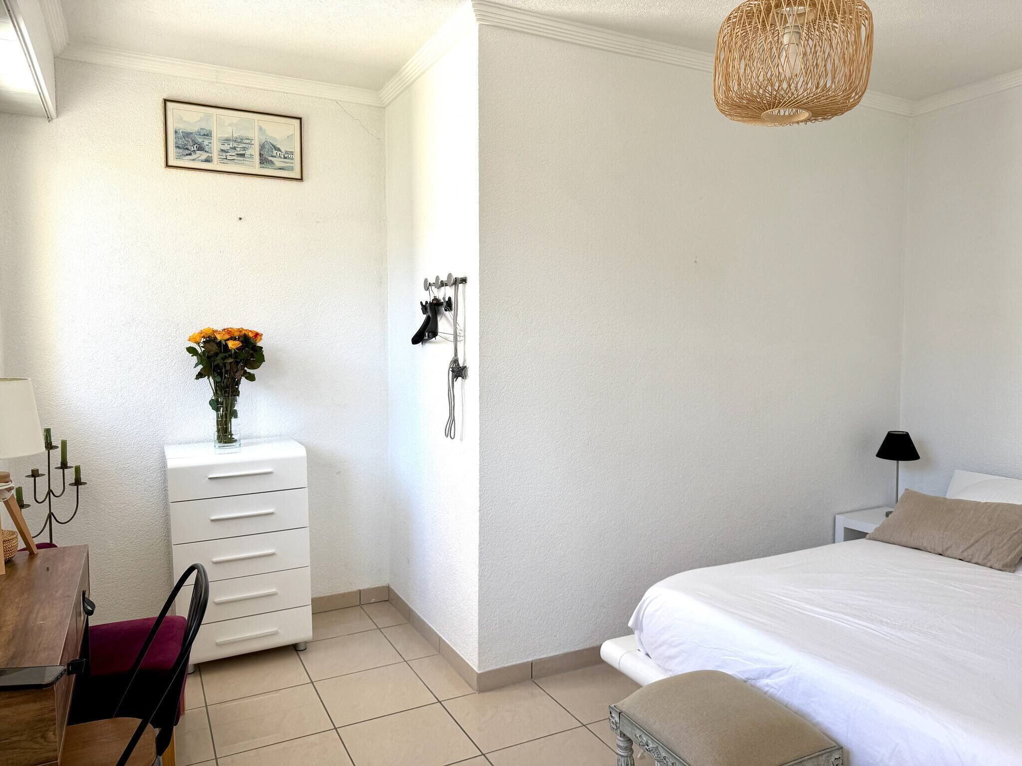 3 slaapkamers, een strijkplank/strijkijzer, gratis wifi