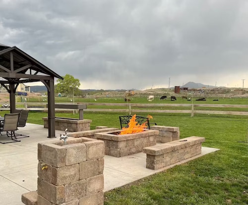 Grandma's Farmhouse @ Stoney Farms -NO CHOREs