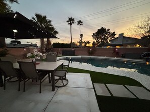A heated pool - Pool + Putting Green, 5 min to Old Town! (Scottsdale)