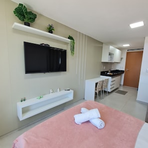 Basic-Apartment | Laptopgeeigneter Arbeitsplatz, kostenloses WLAN