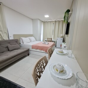 เบสิกอพาร์ทเมนท์ | บริเวณนั่งเล่น