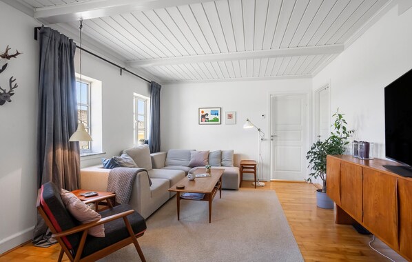 Smart TV - Amazing home in Rudkøbing with WiFi (Rudkøbing)