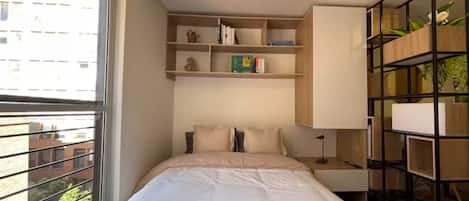 Iron/ironing board, WiFi, bed sheets