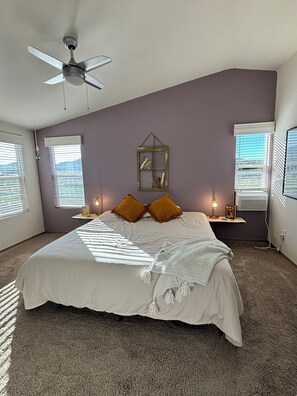 2 bedrooms, iron/ironing board, free WiFi, bed sheets