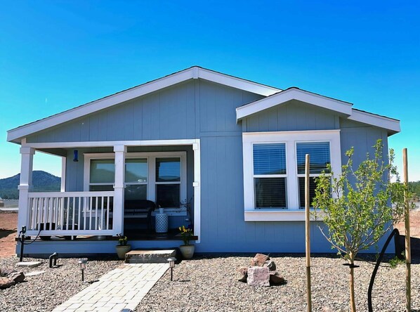 Exterior - Charming 2-bedroom house centrally located in amazing Williams, AZ (Williams)