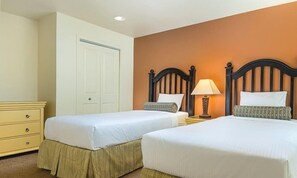 2 soverom, strykejern/-brett, reiseseng for barn og wi-fi