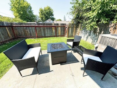 Cozy 3-Bed Home | Patio, W/D, Yard & Parking