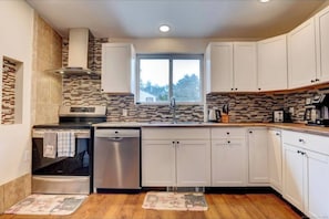 Microwave, oven, stovetop, dishwasher