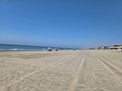 BlueHome - Seafront 30 km from Rome