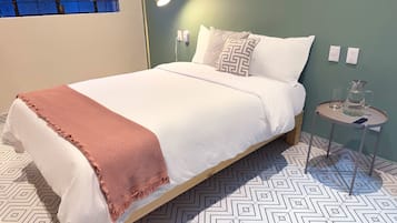 1 bedroom, iron/ironing board, WiFi