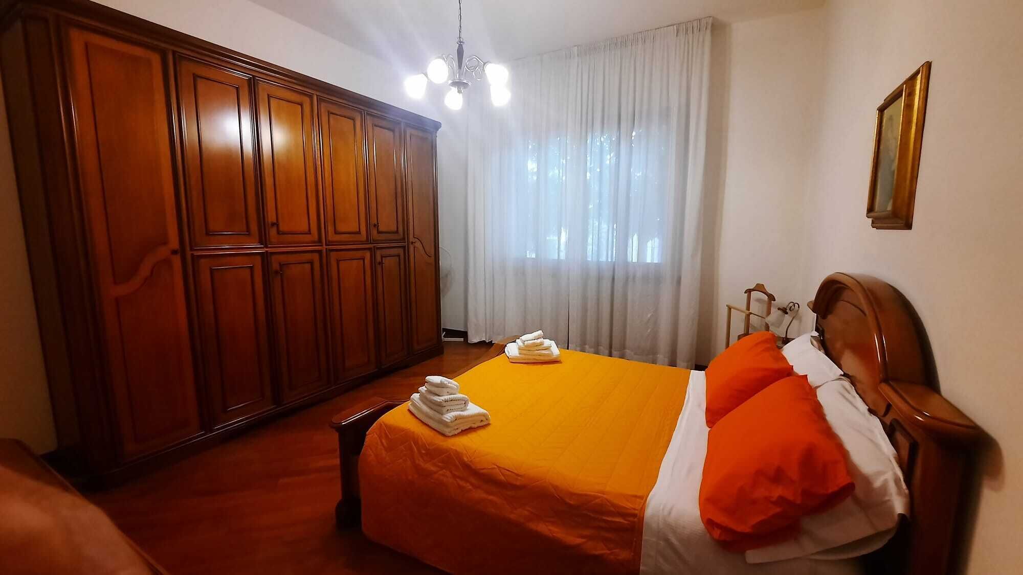 3 chambres, fer et planche à repasser, Wi-Fi gratuit, draps fournis