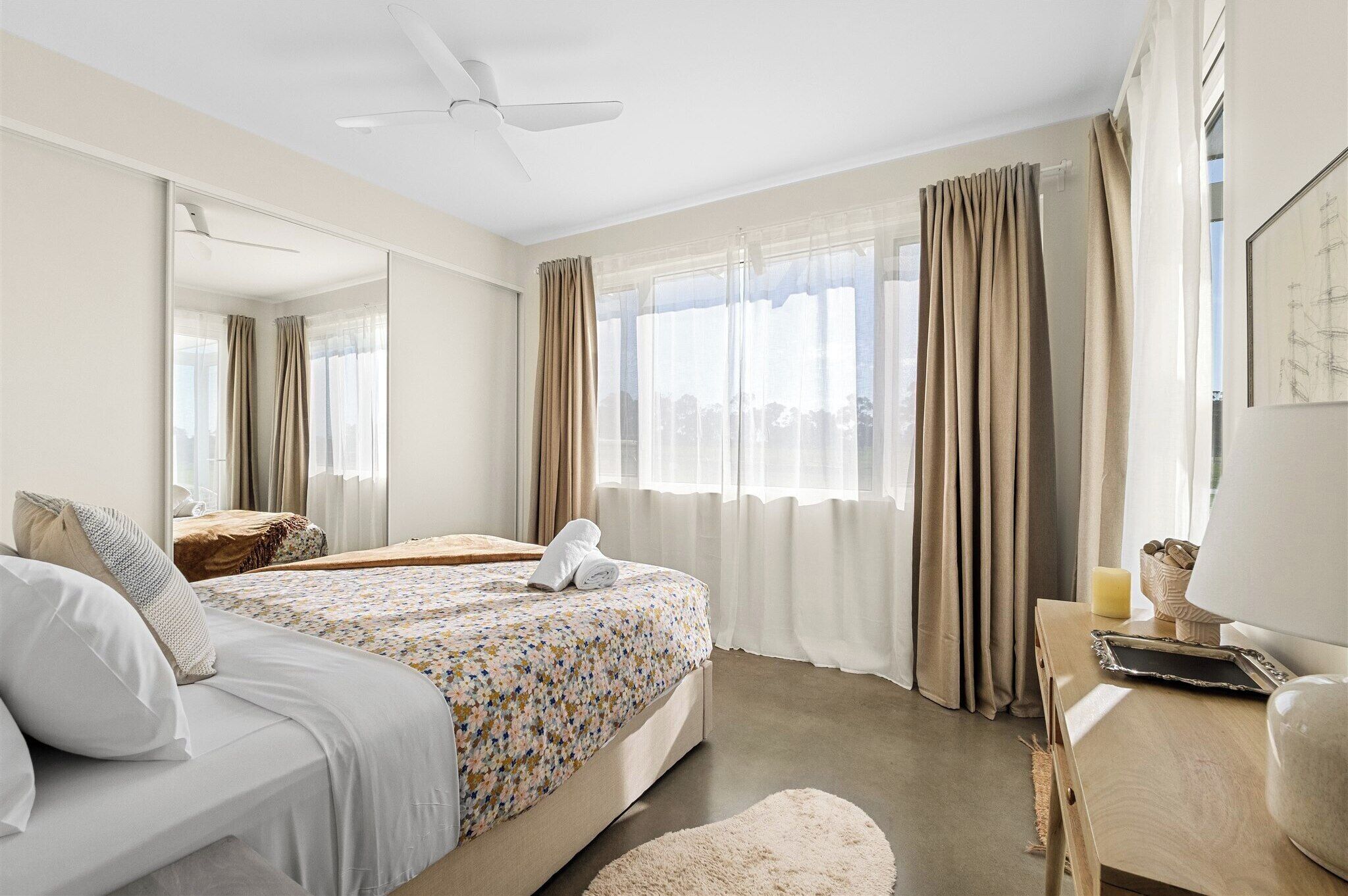 2 bedrooms, iron/ironing board, Internet