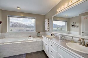 Shower, jetted bath, hair dryer, bidet