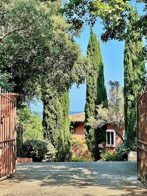 Enceinte de l’hébergement