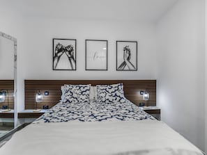 2 bedrooms, WiFi, bed sheets