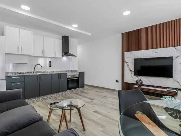 TV - #11 Santa Cruz Kiko Residences (Santa Cruz de Tenerife)