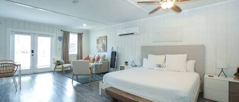 1 chambre, fer et planche à repasser, Wi-Fi gratuit, draps fournis