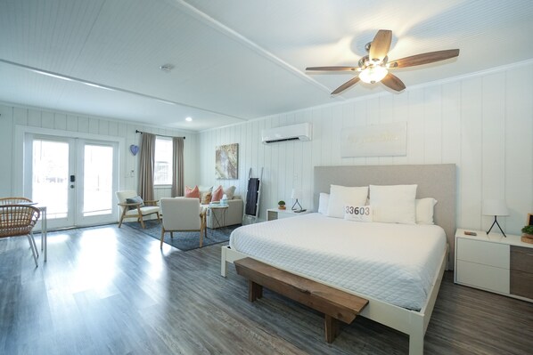 1 chambre, fer et planche à repasser, Wi-Fi gratuit, draps fournis