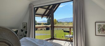 Kaihanu Lodge Luxury Suites for 4