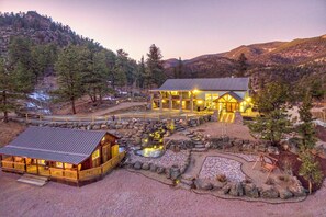 Exterior - ⛷⛰☀ Bison Peak Lodge ☀⛰⛷
Premier Rocky Mountain Wilderness Lodge on 37 Acres (Lake George)