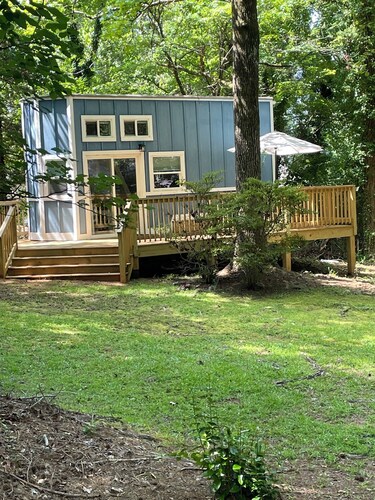 Fabulous Tiny House with AC in charming Seneca
