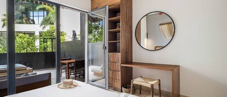 Superior Apartment, Garden View