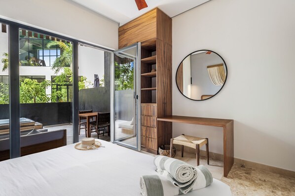 Superior Apartment, Garden View | Iron/ironing board, free WiFi