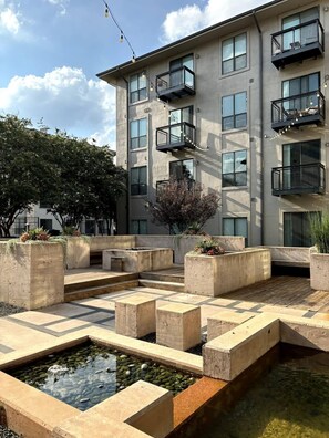Property grounds - Domain Luxe Summary: (Austin)