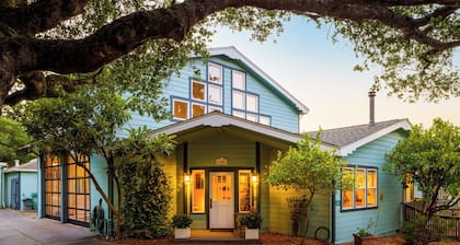 Fully furnished, 30-day min./ Light-Filled Apartment in Sebastopol