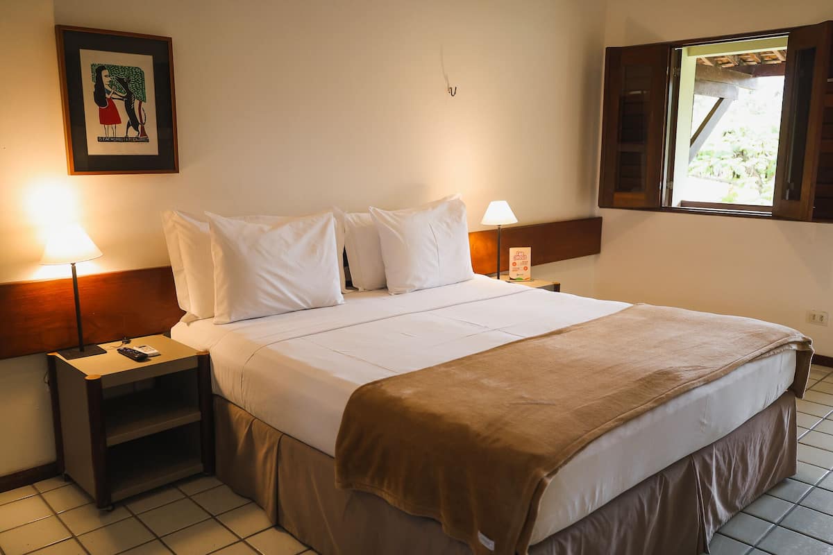 Premium Room, Garden View | In-room safe, soundproofing, free WiFi, wheelchair access