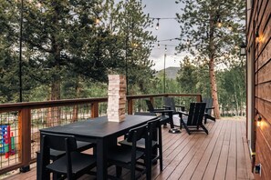 Outdoor dining - Bailey Escape - Hot Tub Game Room  4 Bed, 4 bath on 2.65 acres (Bailey)