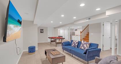 Spacious 4BR Home in Oak Park